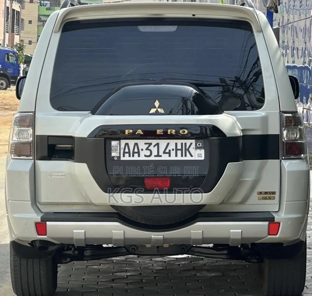 Mitsubishi Pajero 2023 Blanc