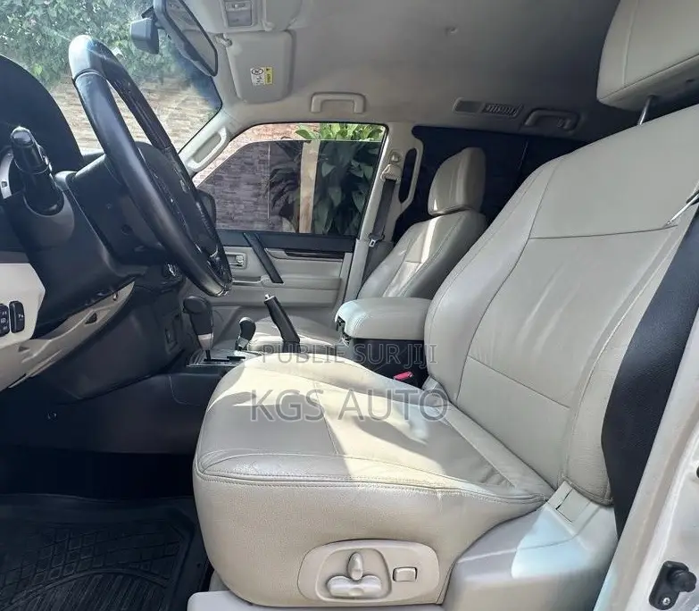 Mitsubishi Pajero 2023 Blanc