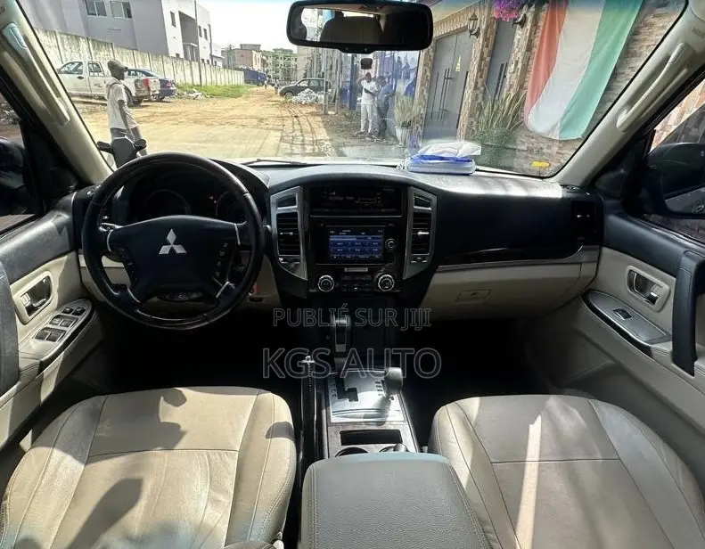 Mitsubishi Pajero 2023 Blanc