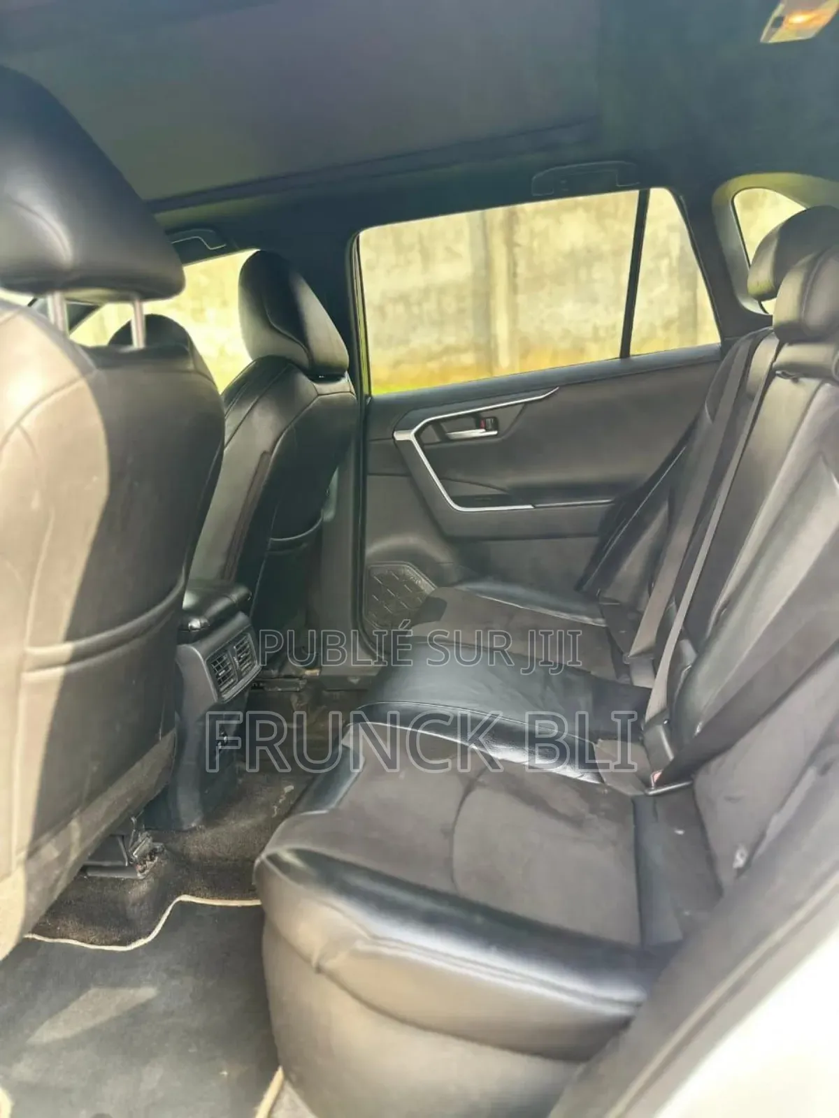 Toyota RAV4 2019 Blanc