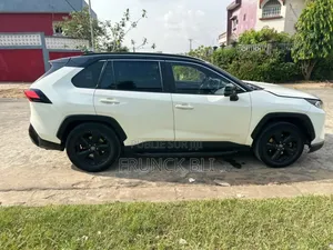 Toyota RAV4 2019 Blanc