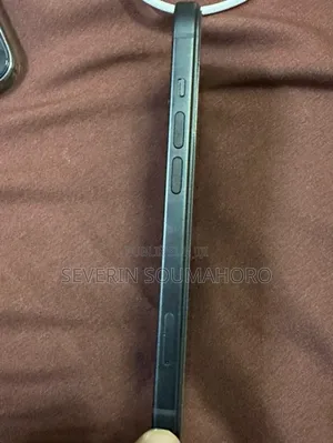 Nouveau Apple iPhone 15 128 GB Gris