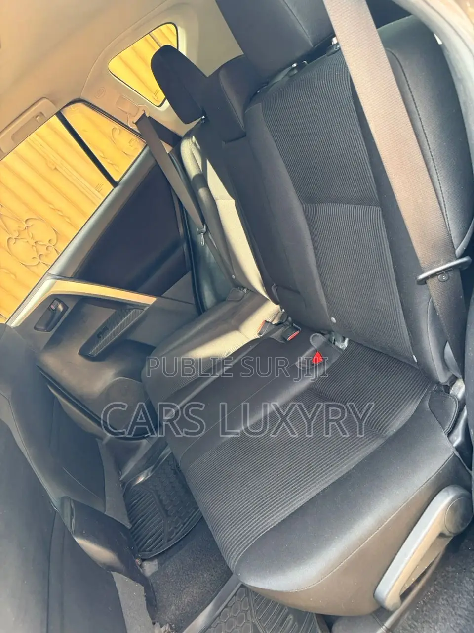 Toyota RAV4 LE 4dr SUV AWD (2.5L 4cyl 6A) 2015 Doré