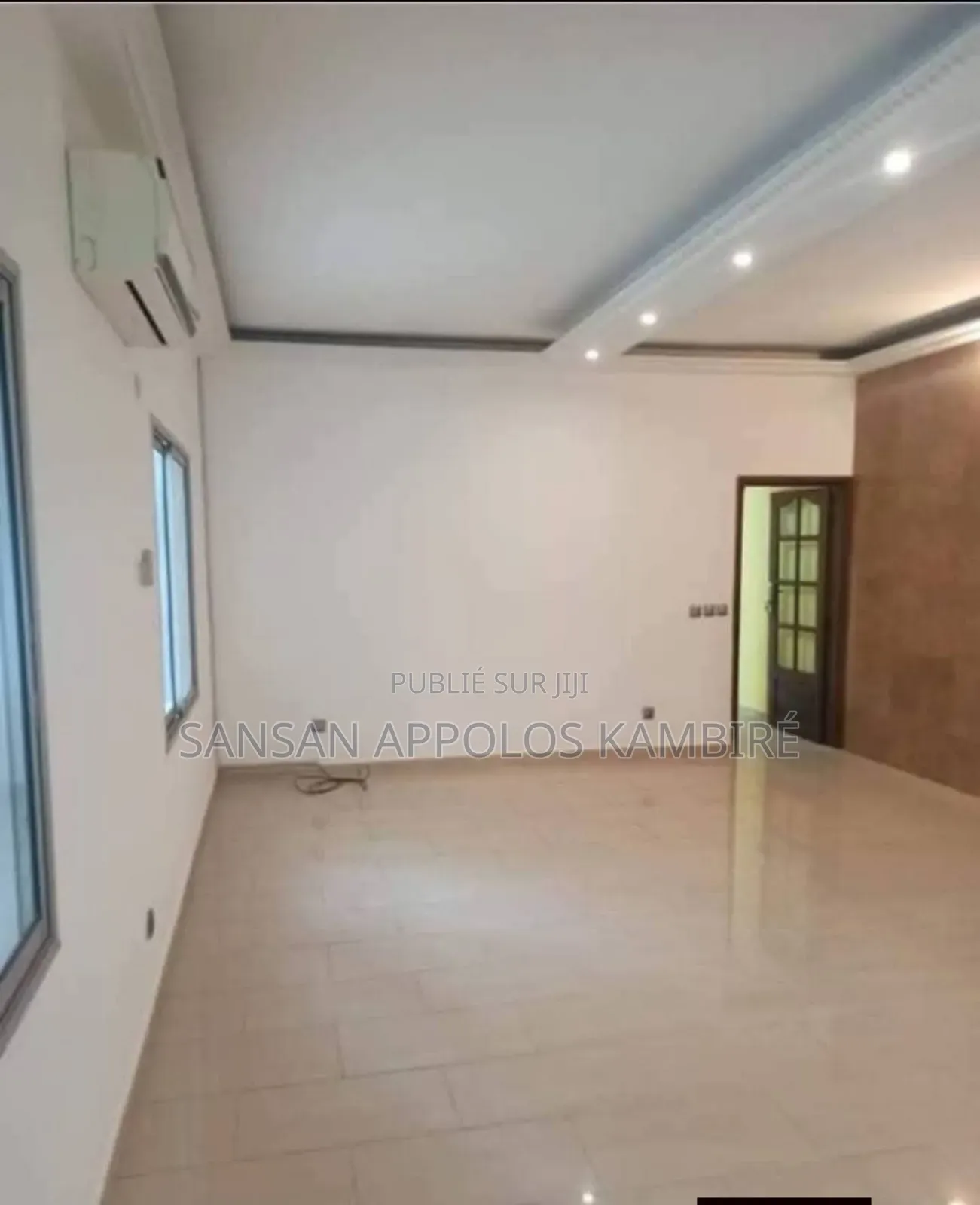 5chbre Duplex dans Vallon Ambassade De, Cocody à Louer