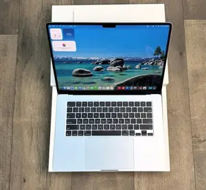 Nouveau Apple MacBook Air 2025 M4 13-inch 16GB Apple M4 SSD 256GB