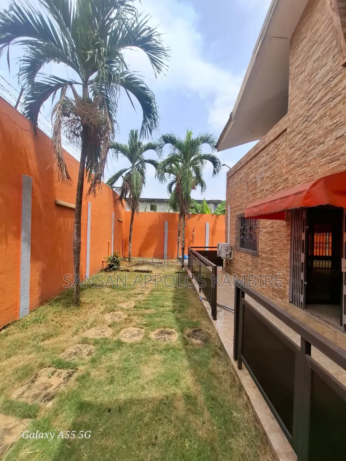 4chbre Duplex dans Une Belle Villa, Cocody à Louer