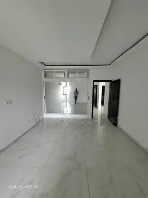 4chbre Duplex dans Une Belle Villa, Cocody à Louer