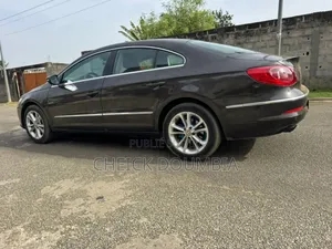 Volkswagen Passat 1.8 TSI Highline 2011 Noir Mat