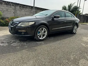 Volkswagen Passat 1.8 TSI Highline 2011 Noir Mat