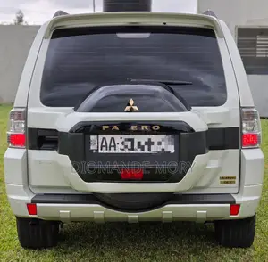 Mitsubishi Pajero 2023 Blanc