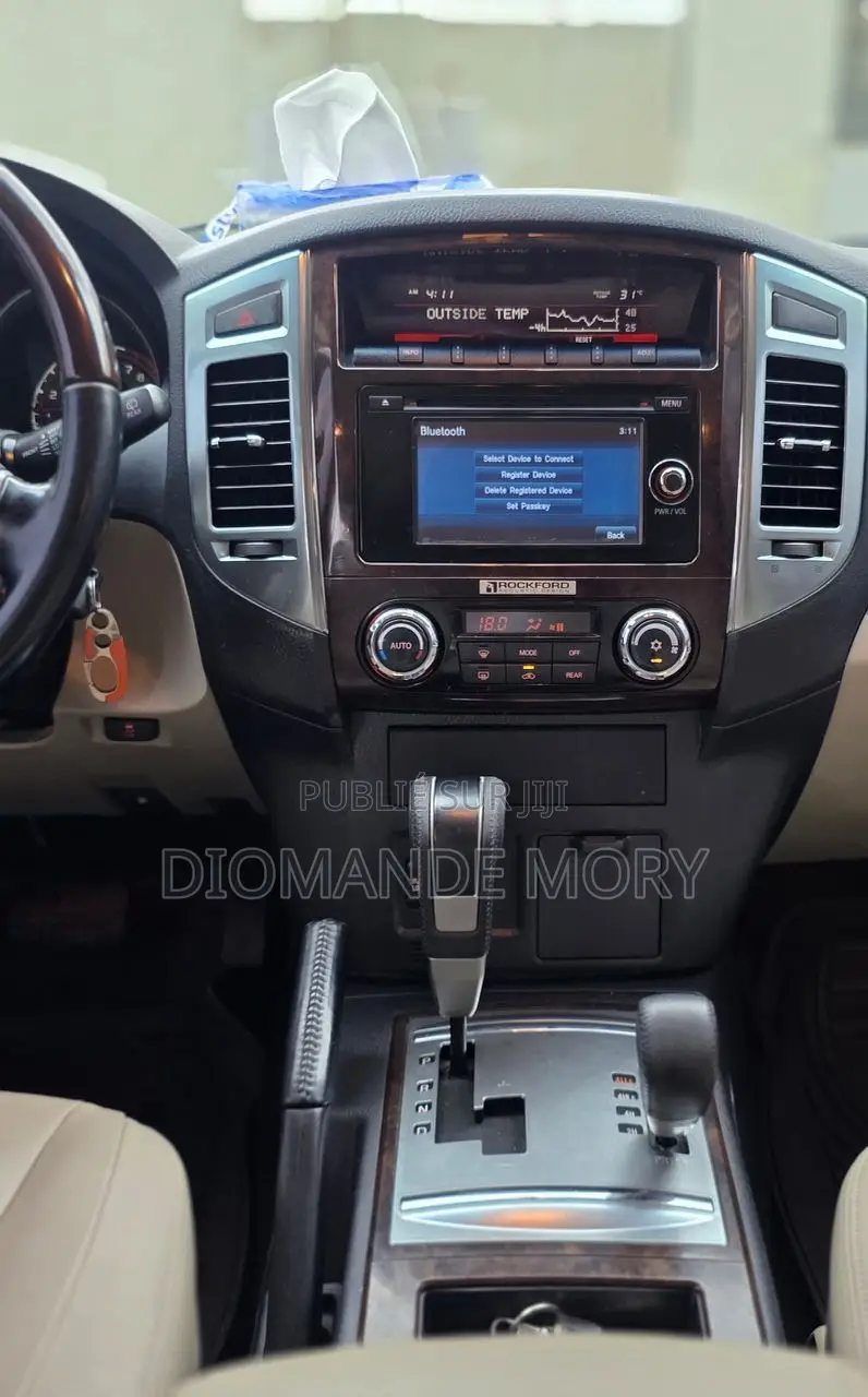 Mitsubishi Pajero 2023 Blanc