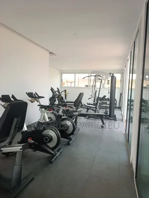 3chbre Appartement dans Cocody à Louer