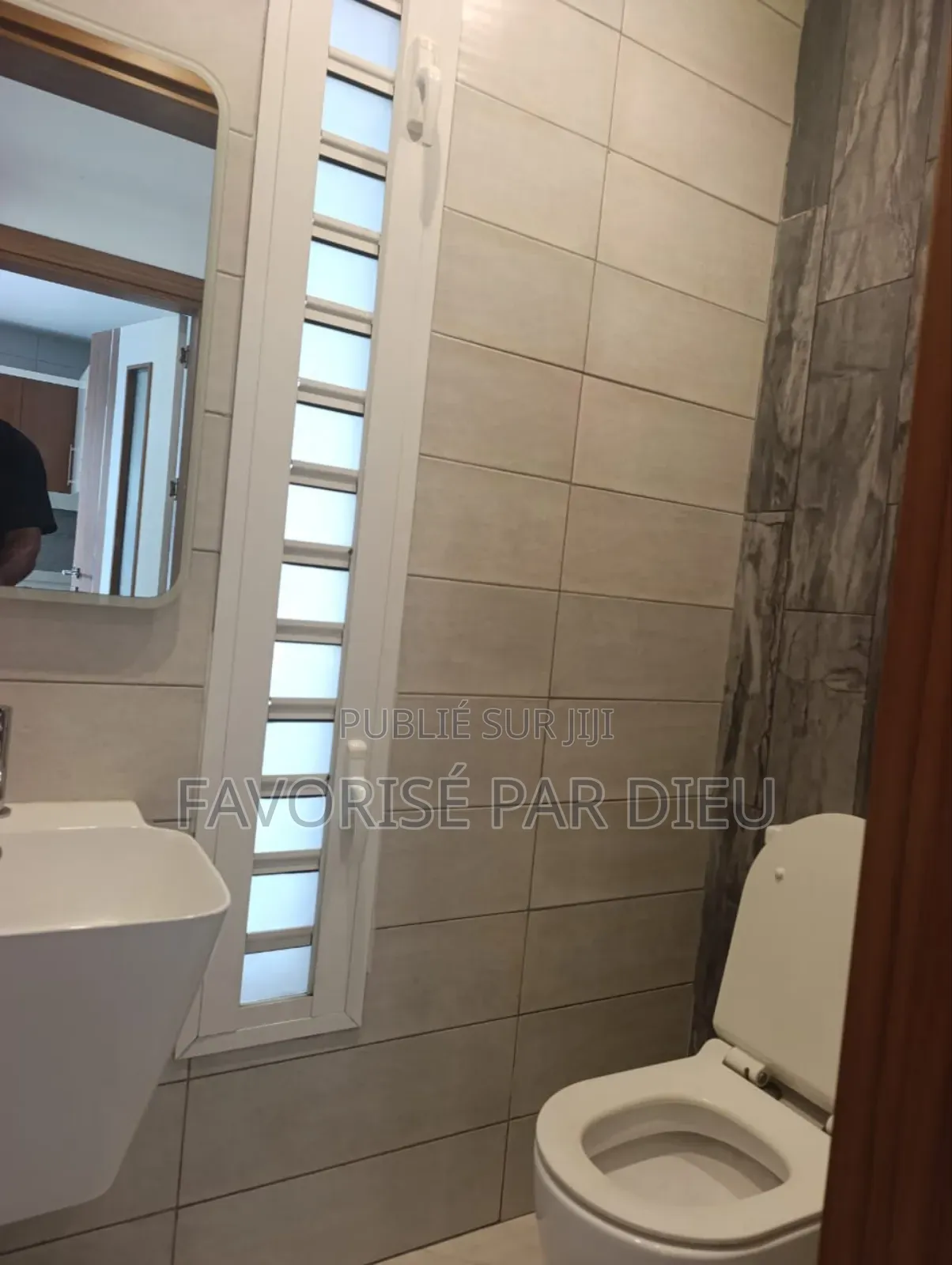 3chbre Appartement dans Cocody à Louer