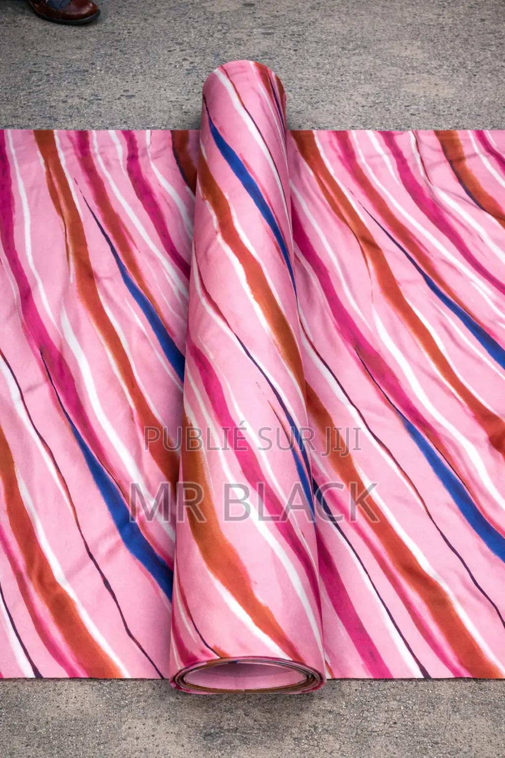 Tissu Tendance 2026 Rose Et Bleu – Haute Qualité