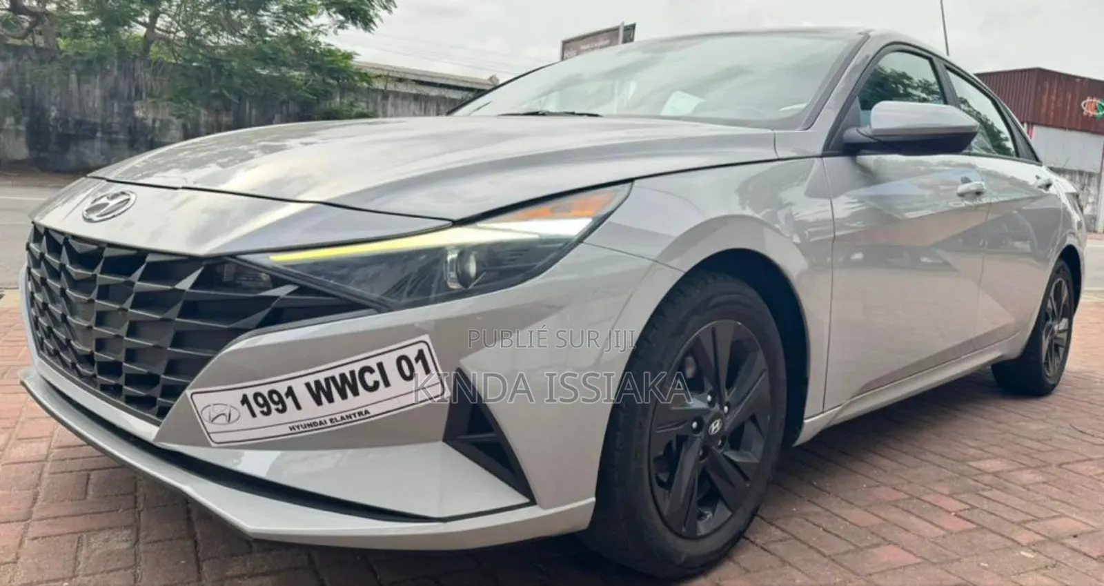 Hyundai Elantra Limited 2023 Blanc cassé