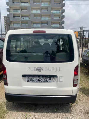 Toyota HiAce 2020 Blanc