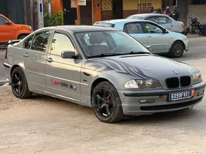 BMW 3 Series 316i RWD 2004 Beige