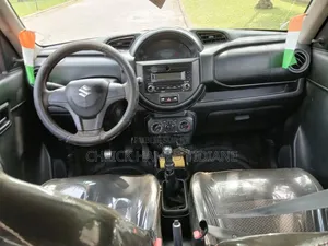 Suzuki S-Presso 2023 Rouge