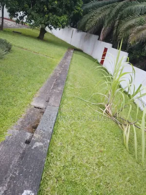 16chbre Duplex dans Une Bonne Villa, Cocody à Louer