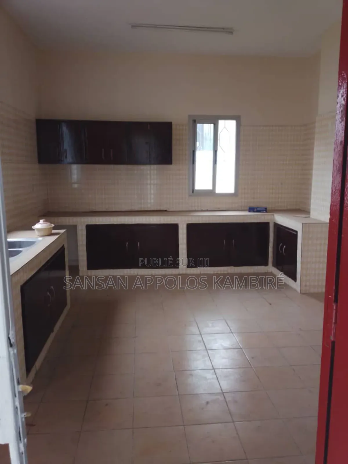 16chbre Duplex dans Une Bonne Villa, Cocody à Louer