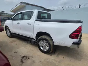 Toyota Hilux 2020 Blanc