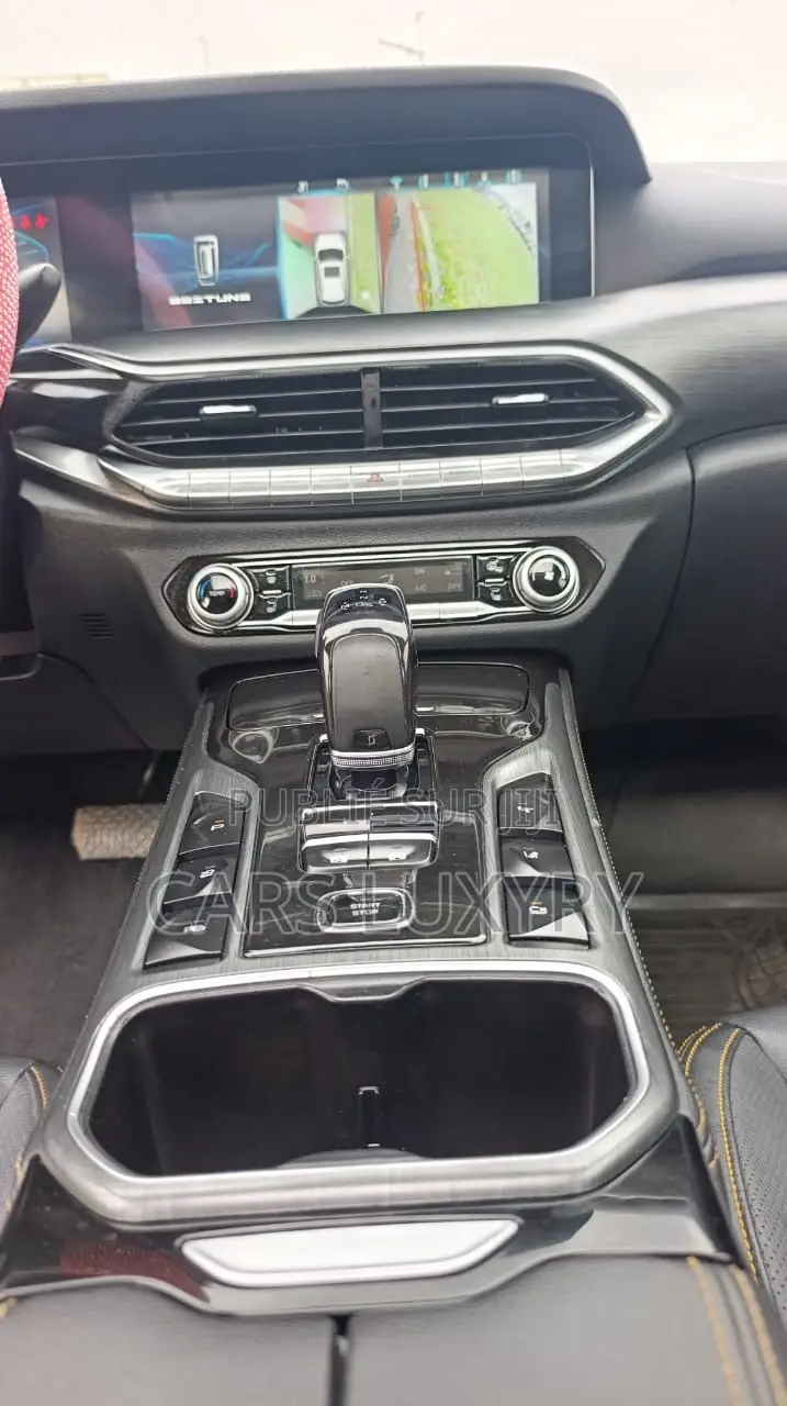 Bestune T77 1.2 FWD 2022 Rouge