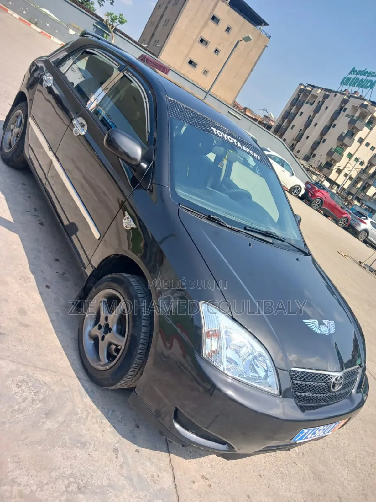 Toyota Corolla L (1.8L 4cyl 2A) 2018 Noir Mat