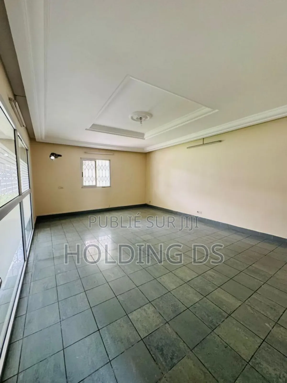 Angré 7e Tranche – #Location Bureaux