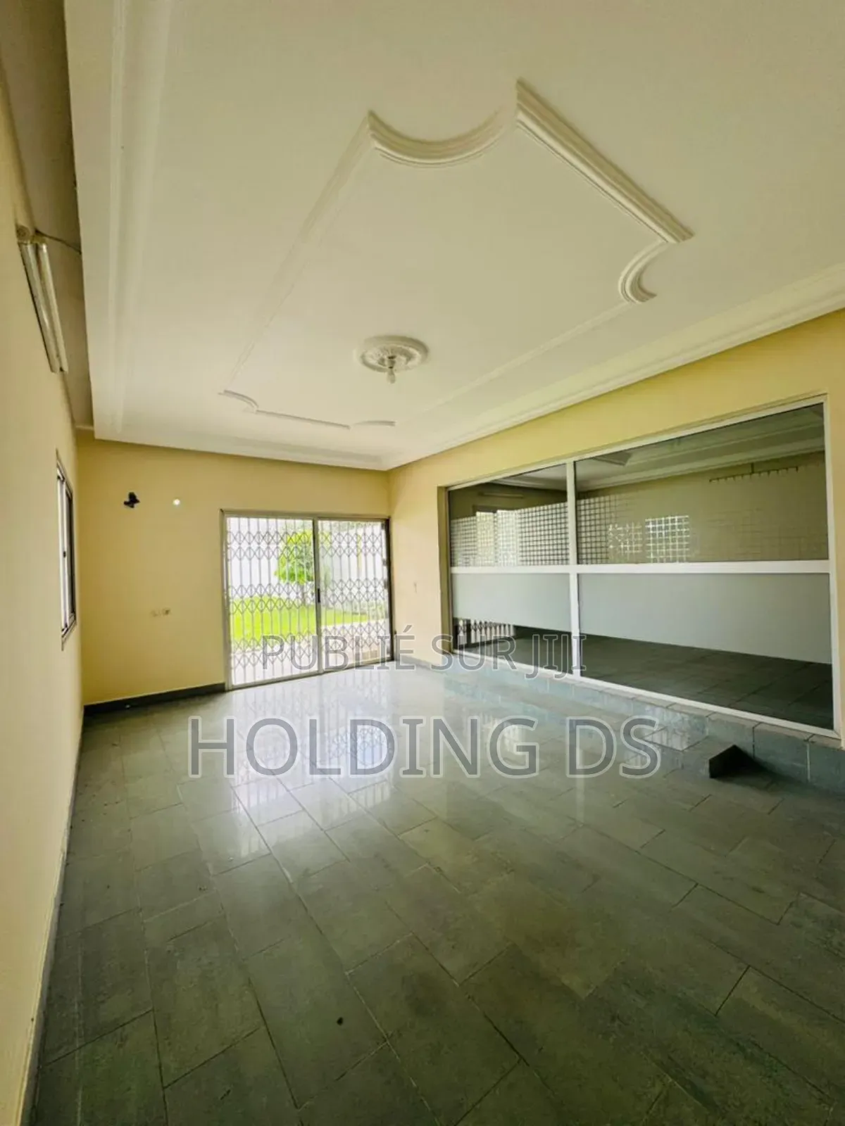 Angré 7e Tranche – #Location Bureaux