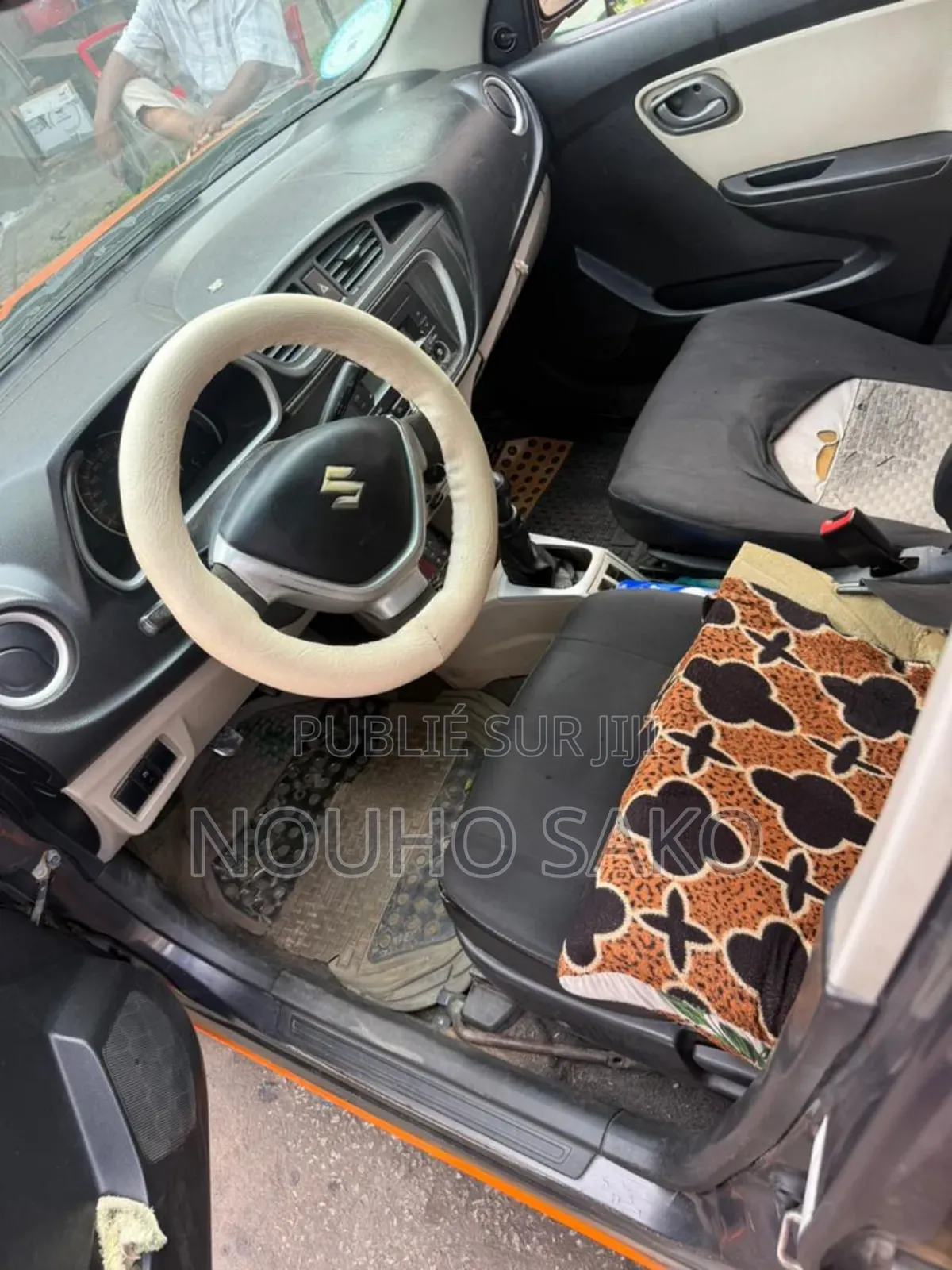 Suzuki Alto 2022 Orange