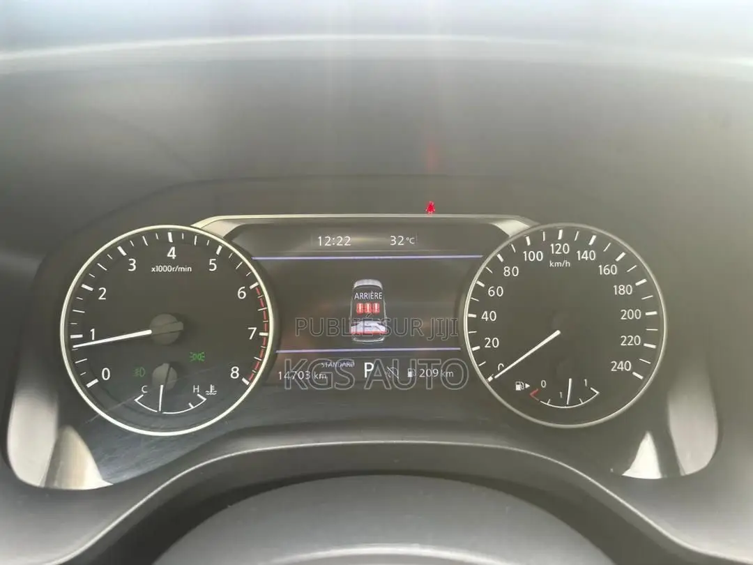 Nissan Qashqai 2025 Gris