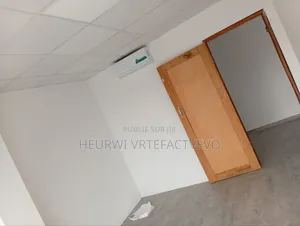 20chbre Blocs d'appartements dans Immeuble Jumelé, Yopougon à Vendre