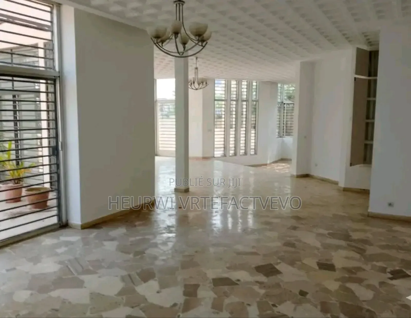 8chbre Duplex dans Yozalem, Deux Plateaux à Vendre