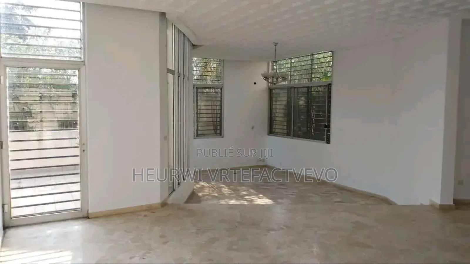 8chbre Duplex dans Yozalem, Deux Plateaux à Vendre