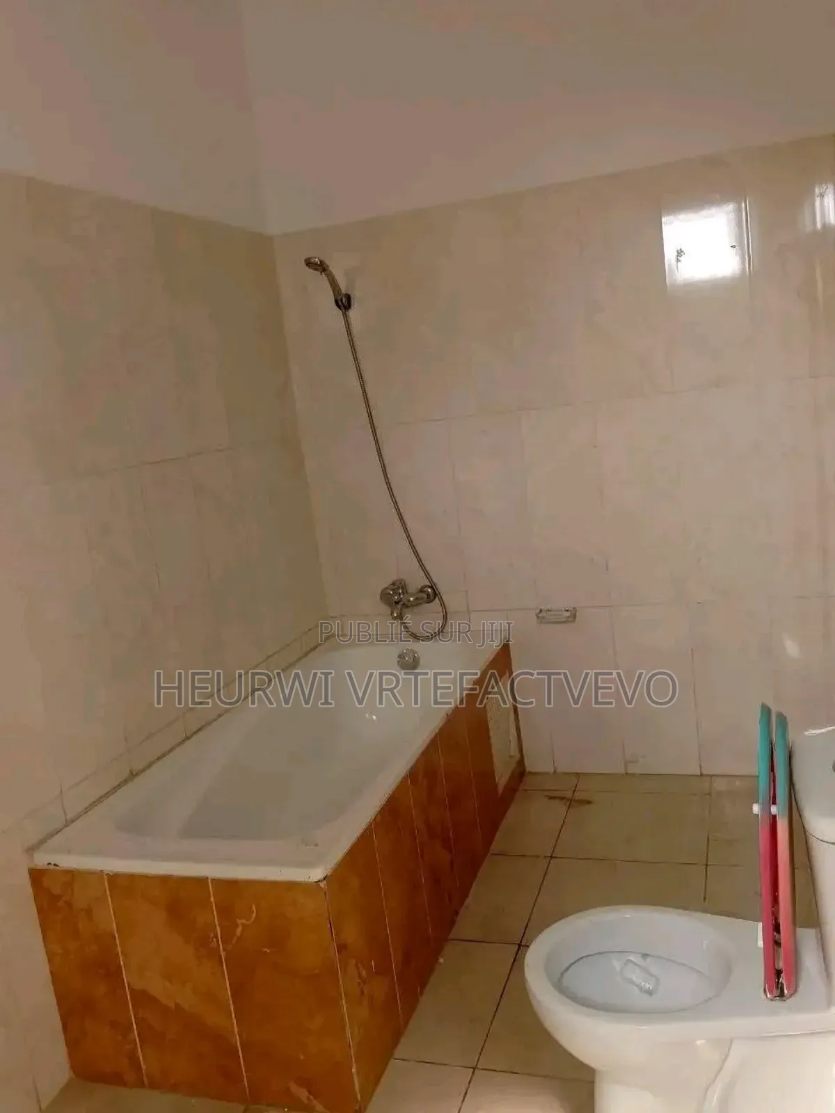 8chbre Duplex dans Yozalem, Deux Plateaux à Vendre