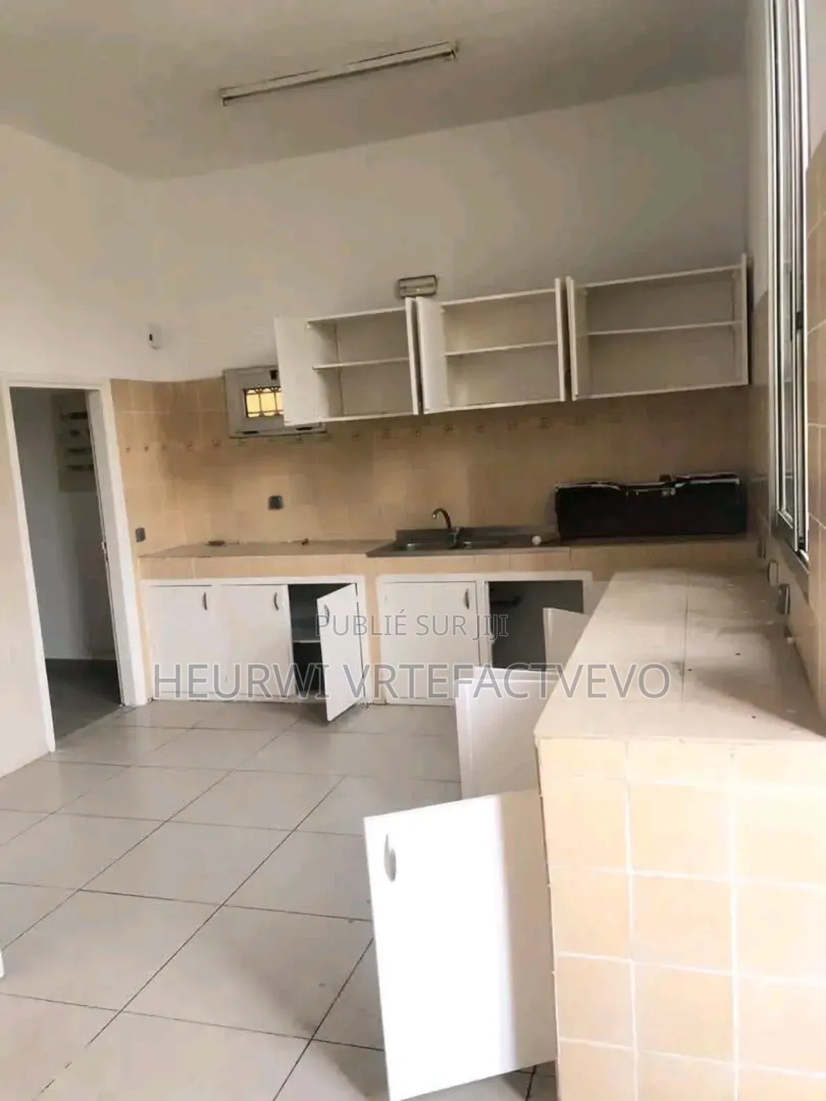 8chbre Duplex dans Yozalem, Deux Plateaux à Vendre