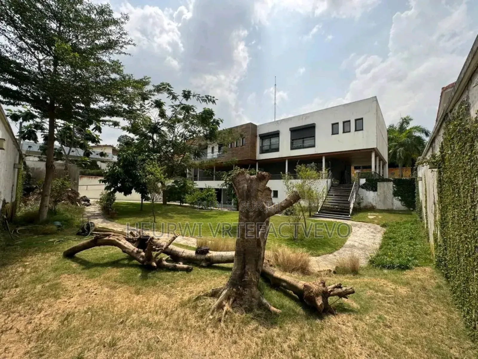 3chbre Blocs d'appartements dans Yozalem, Cocody à Vendre