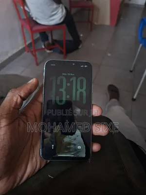 Apple iPhone 11 64 GB Autre