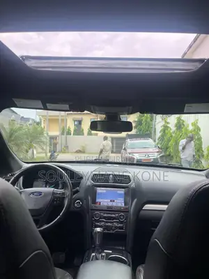 Ford Explorer 2018 Noir