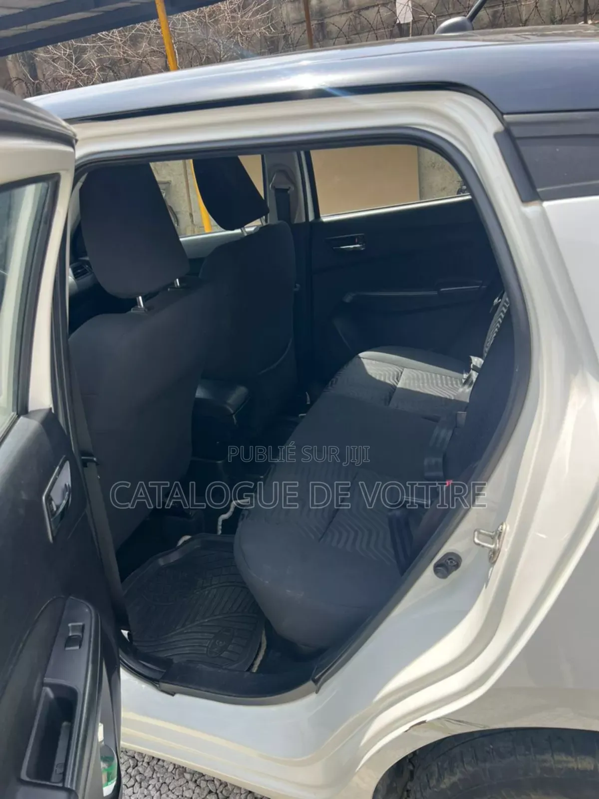 Suzuki Swift 2023 Blanc