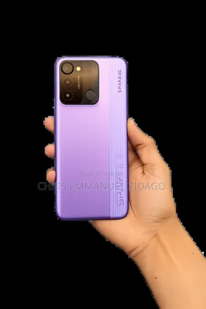 Tecno Spark 8C 64 GB Bleu