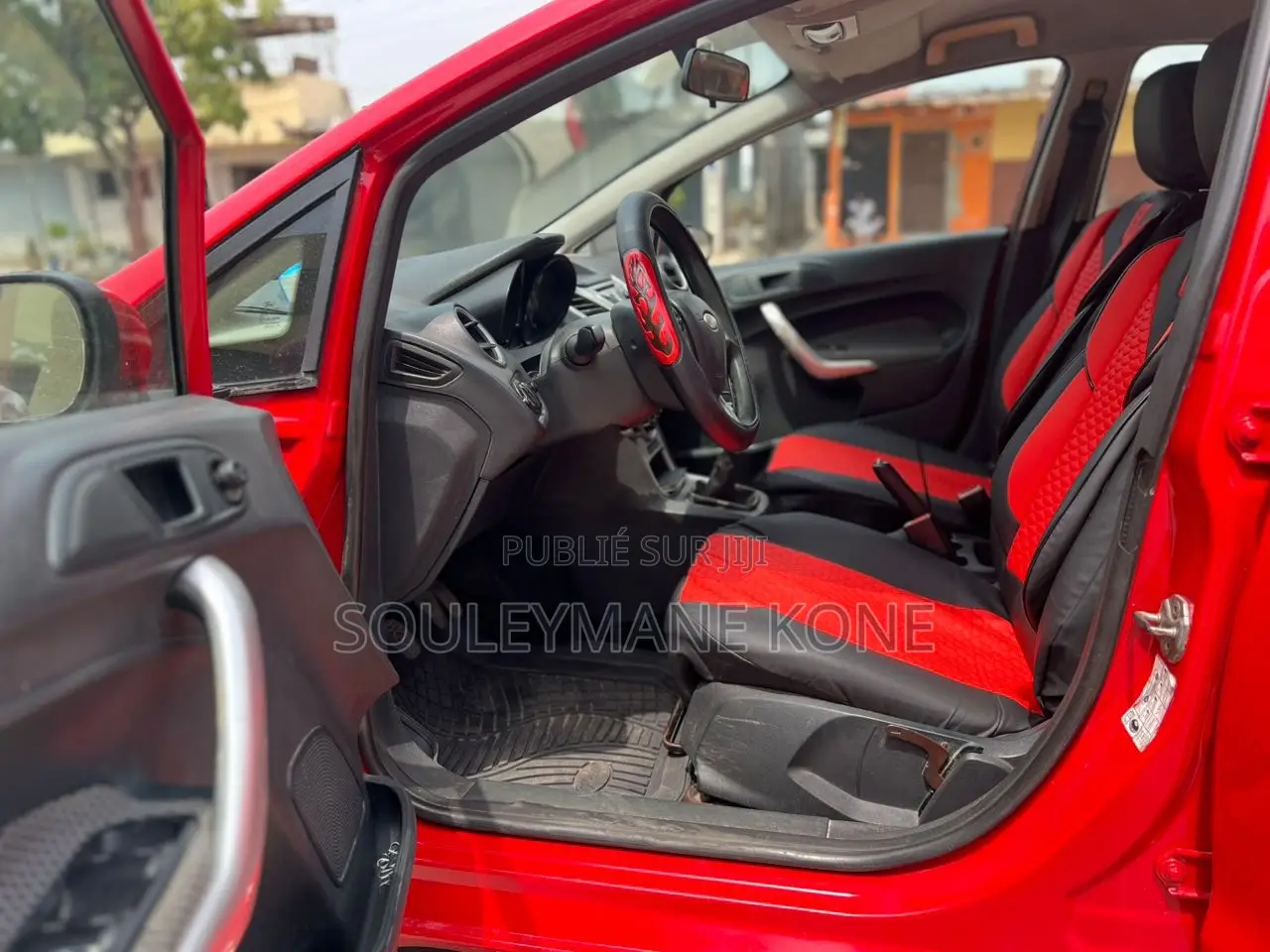 Ford Fiesta 2012 Rouge