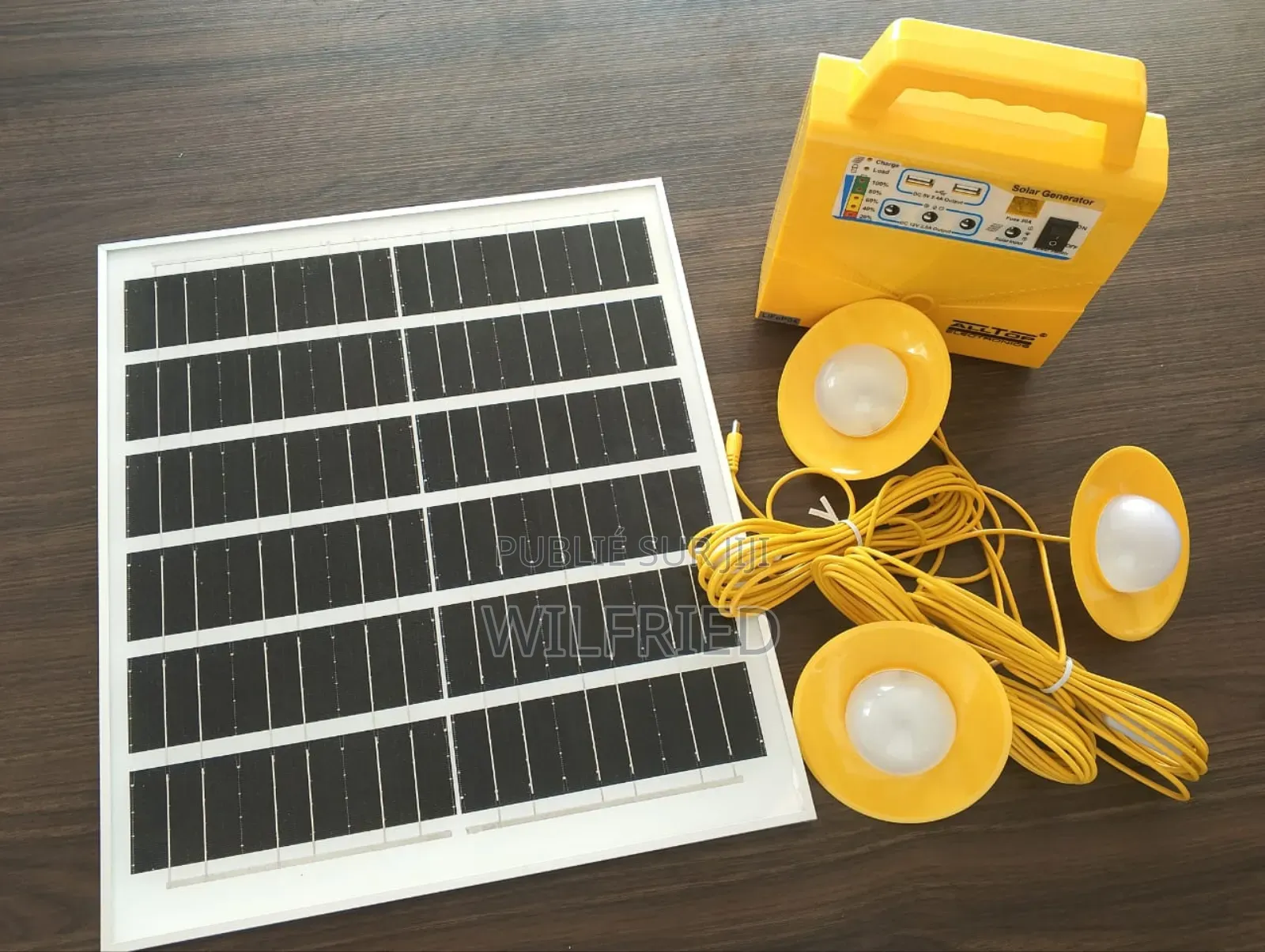 Générateur Solaire 20w -3ampoules-Radio-Port Usb Et Recharge Appareils