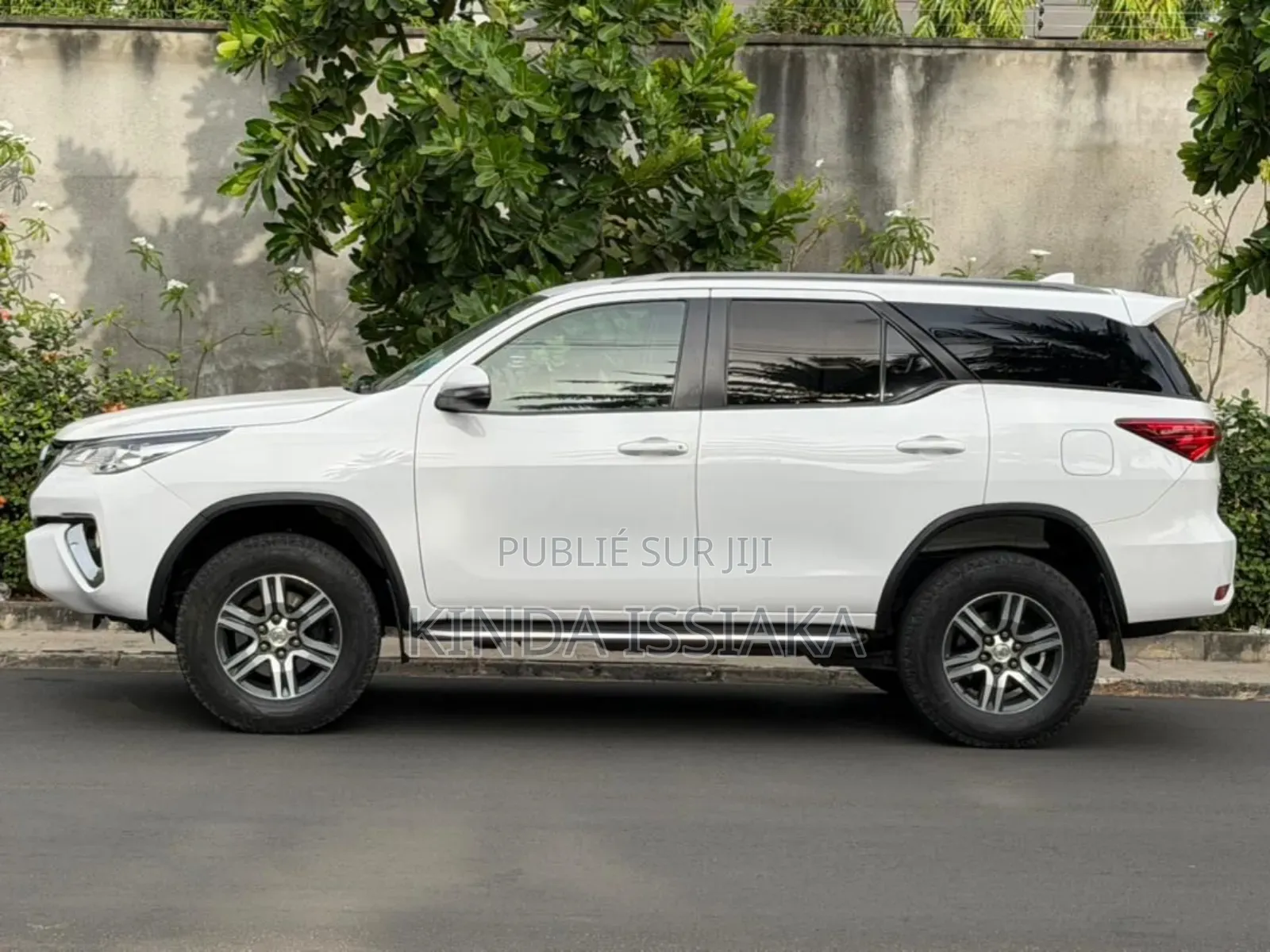 Toyota Fortuner 2021 Blanc cassé