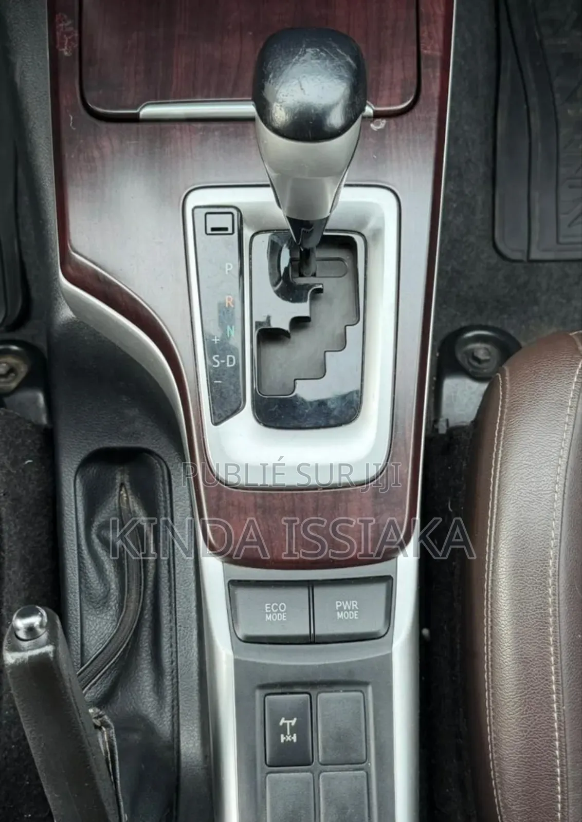 Toyota Fortuner 2021 Blanc cassé