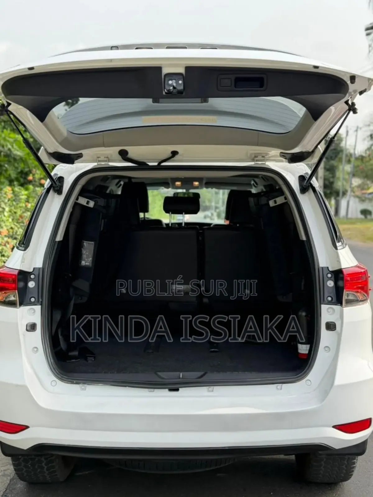 Toyota Fortuner 2021 Blanc cassé