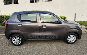 Toyota Vitz 2020 Gris