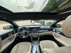 Mercedes-Benz E300 2018 Noir