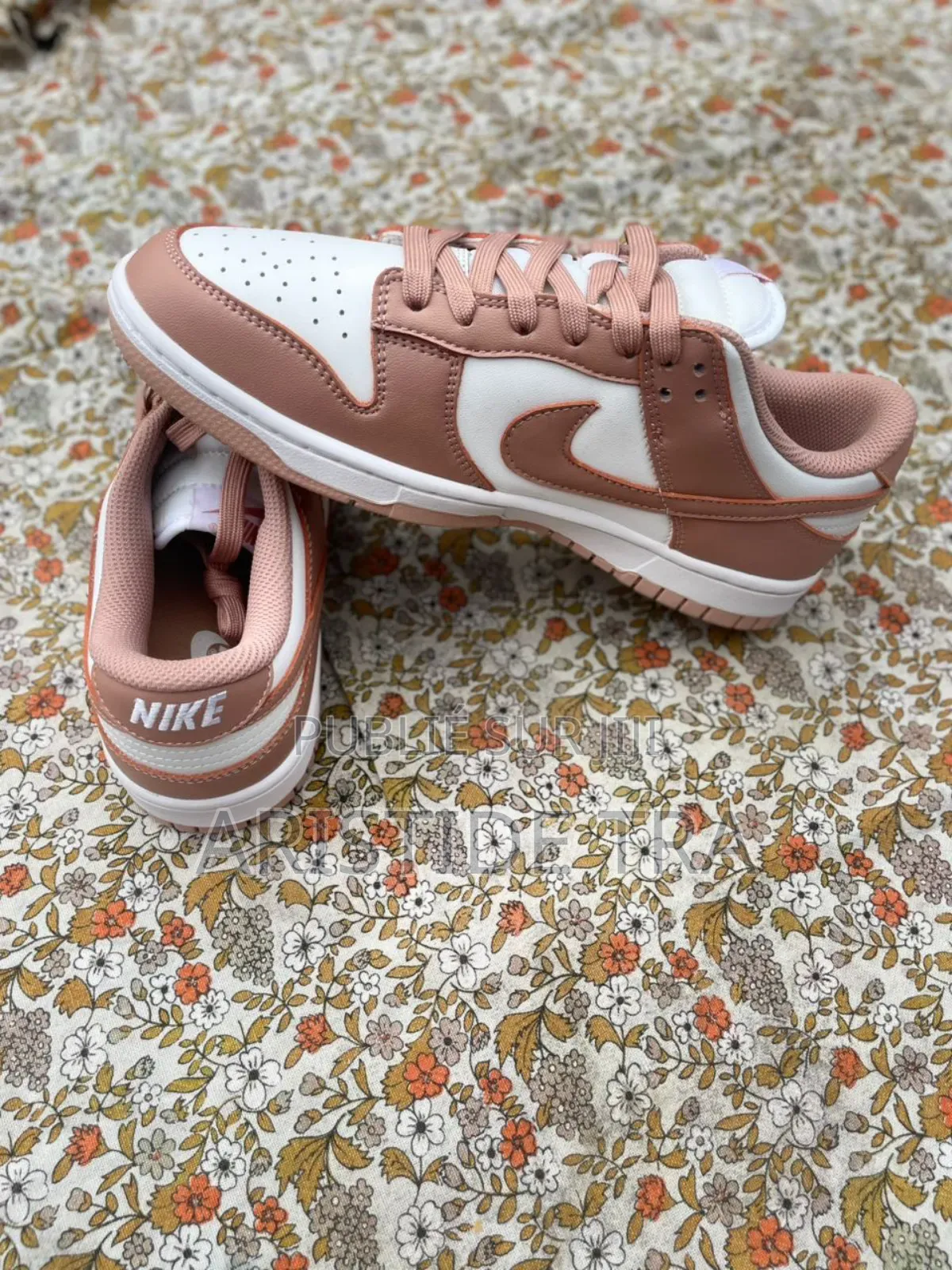 Nike Dunk Low : l'Alliance Parfaite Entre Confort Et Élégance.