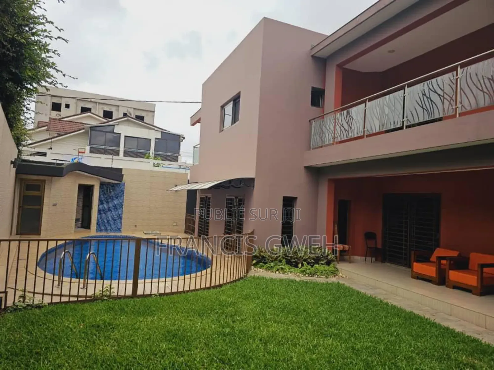 7chbre Duplex dans Francis Gweh, Cocody à Vendre